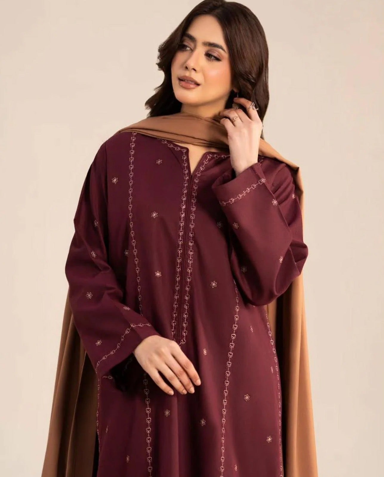 SAPPHIRE EMBROIDERY LAWN 3Pc
