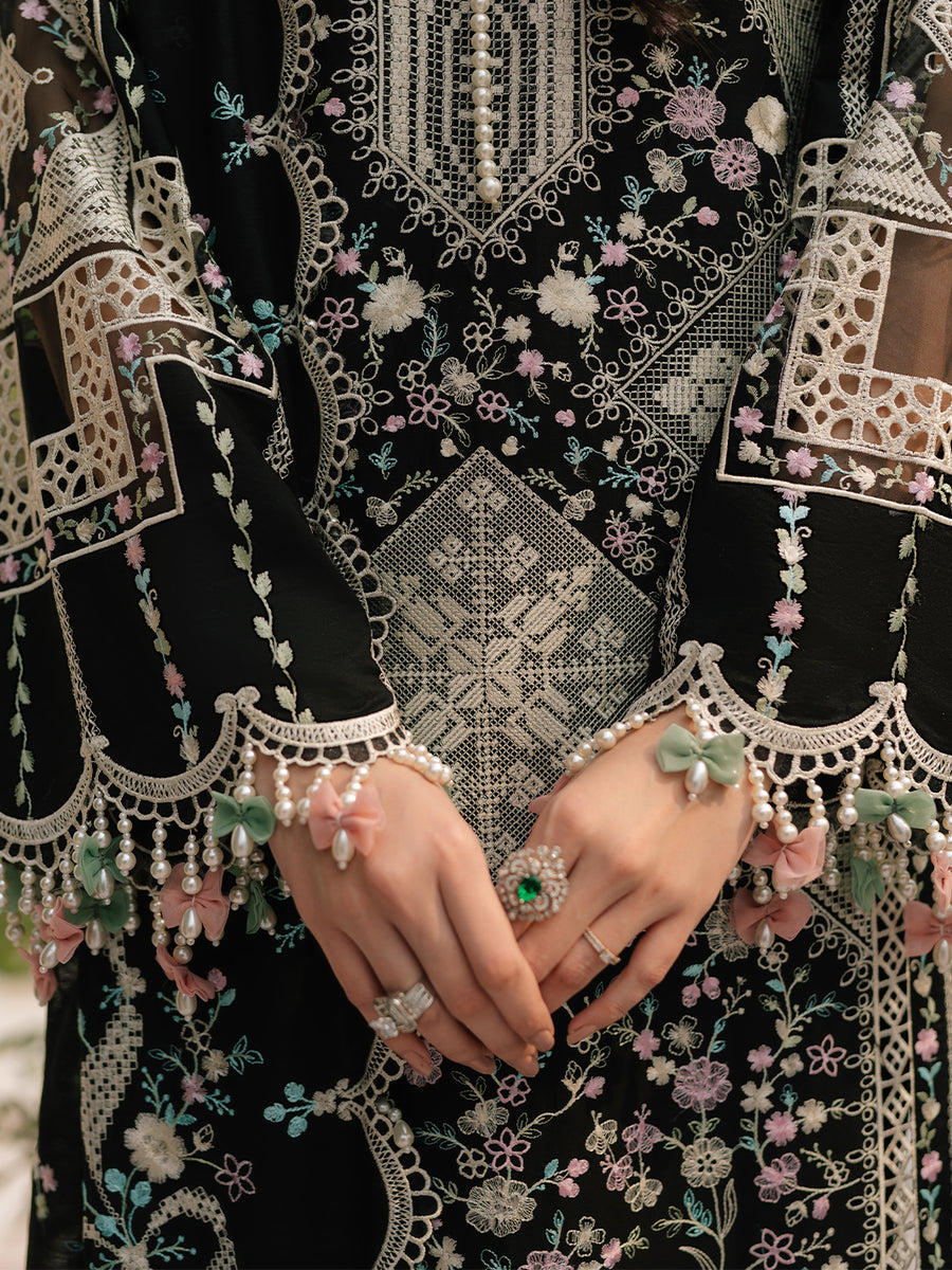 GRACE EMBROIDERY LAWN 3PC
