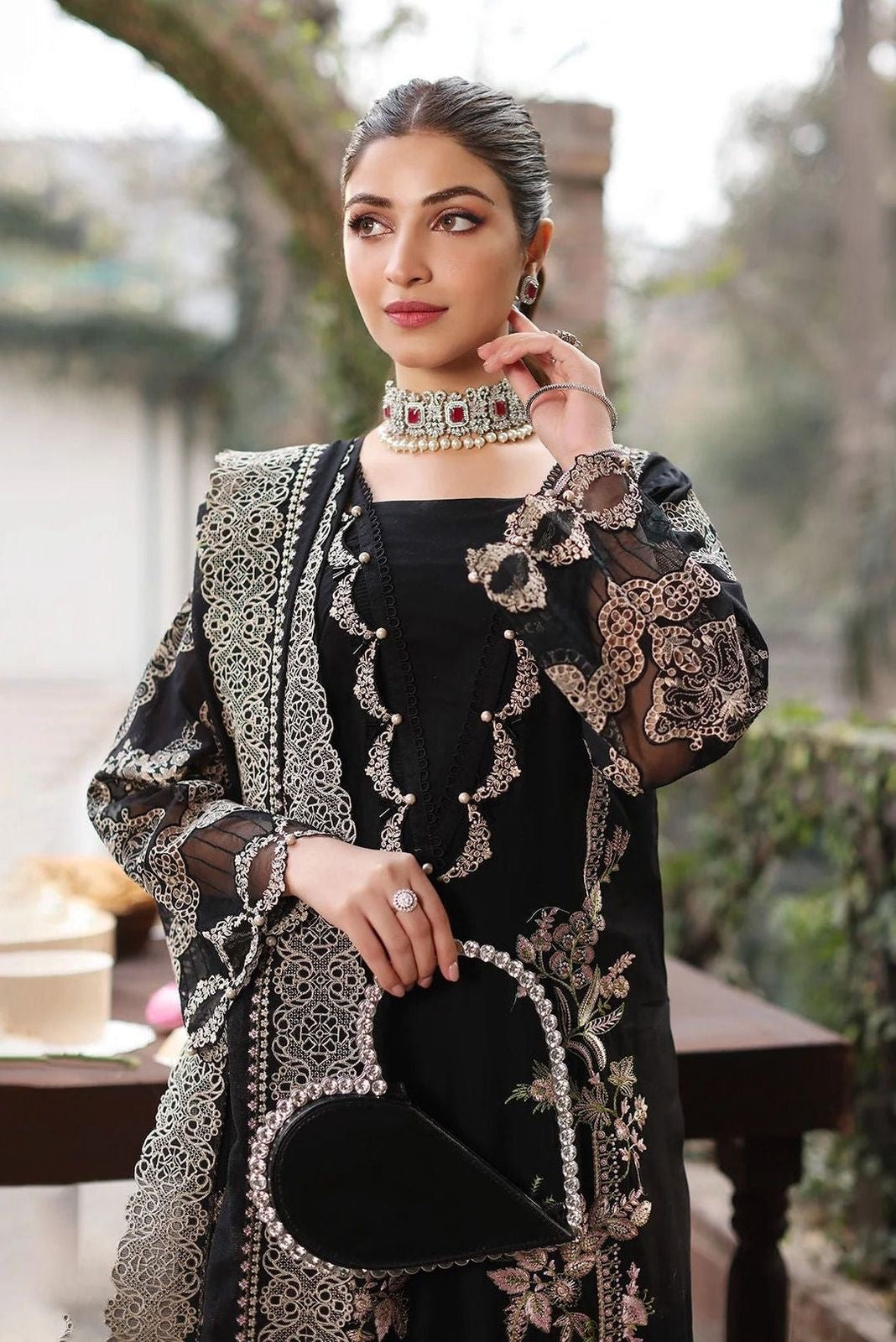 GRACE EMBROIDERY LAWN 3PC