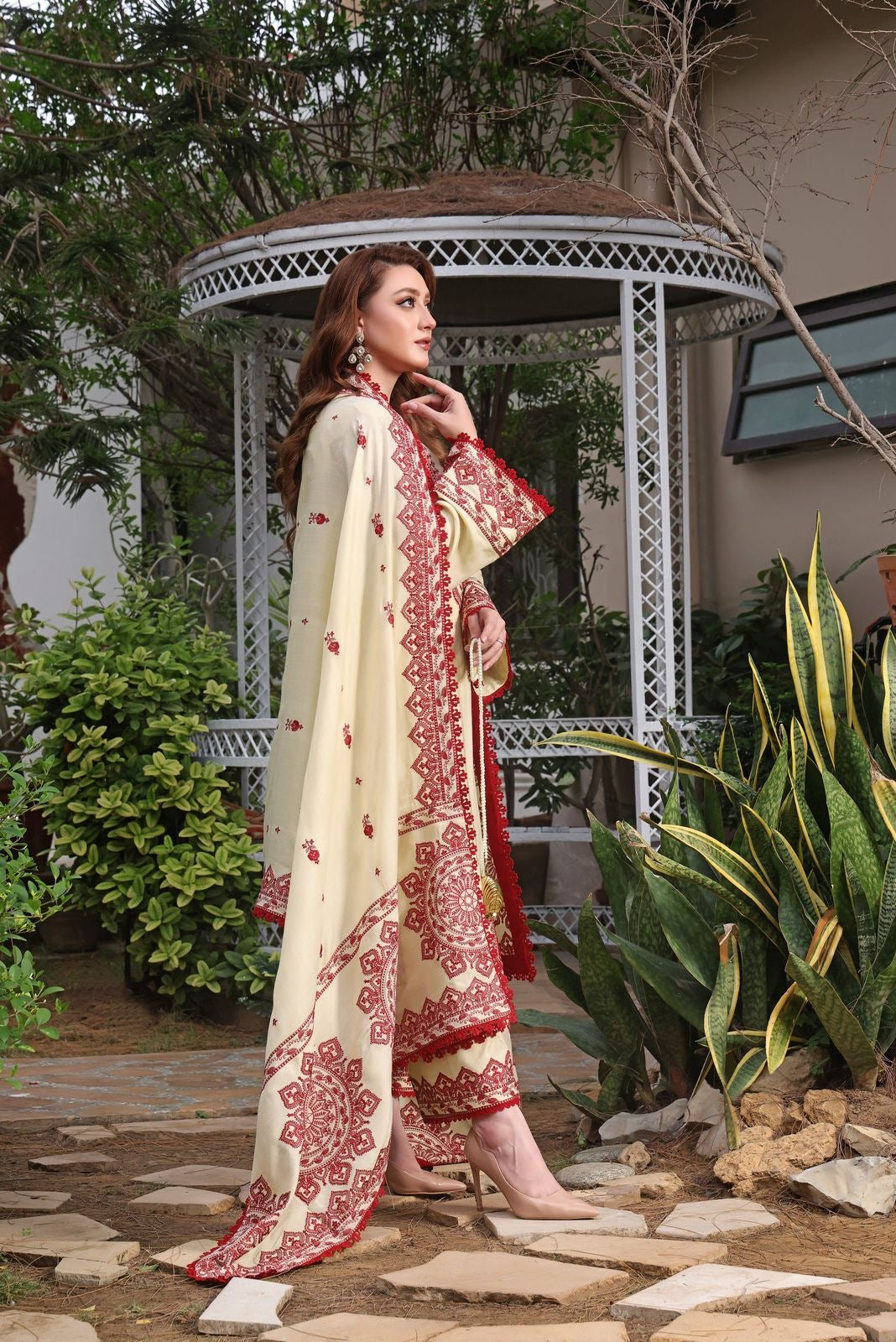Grace-Luxury Full Embroidered Lawn Unstiched 3PC Suit