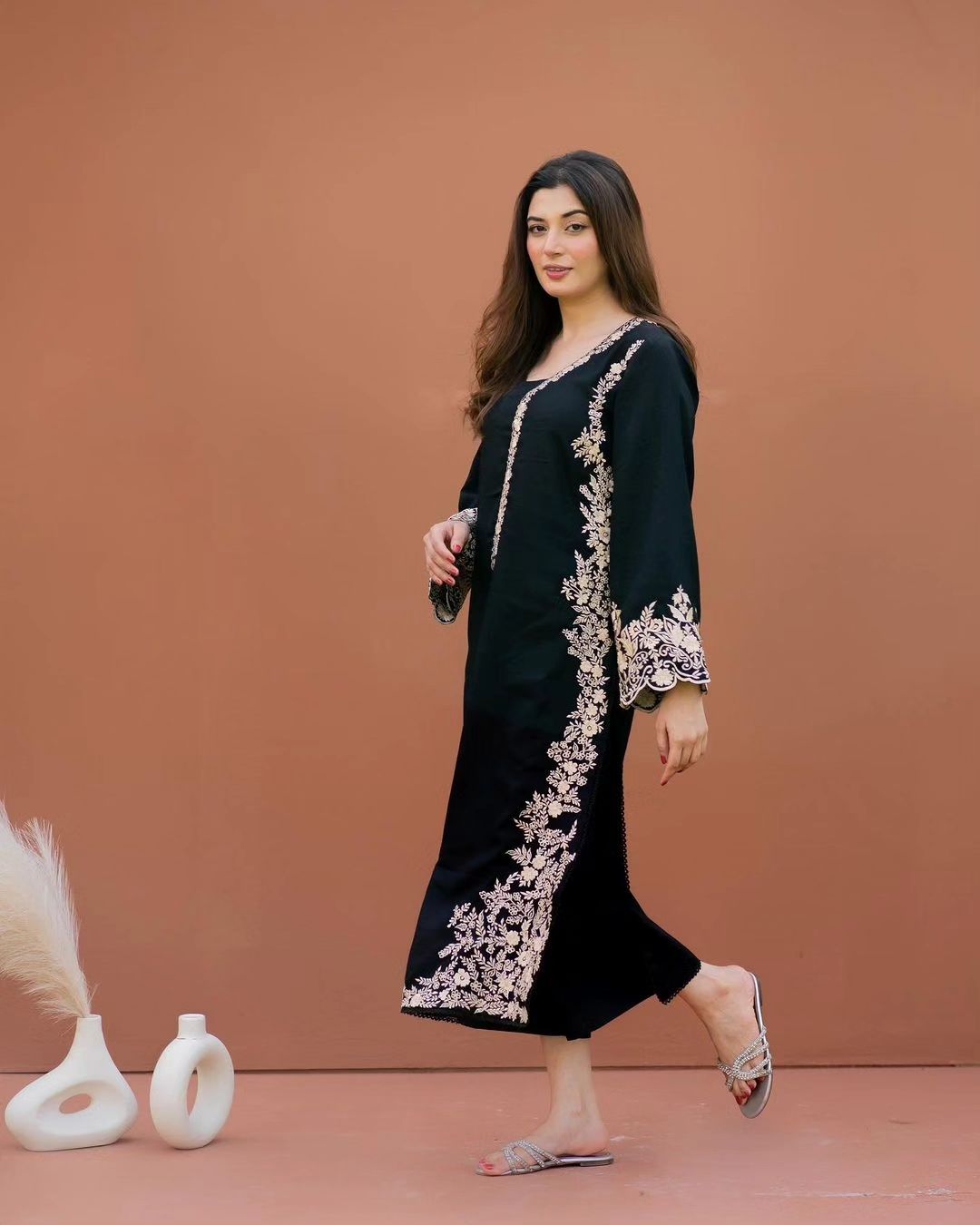 Lawn Embroidered Stitched 2Piece  (BLK)