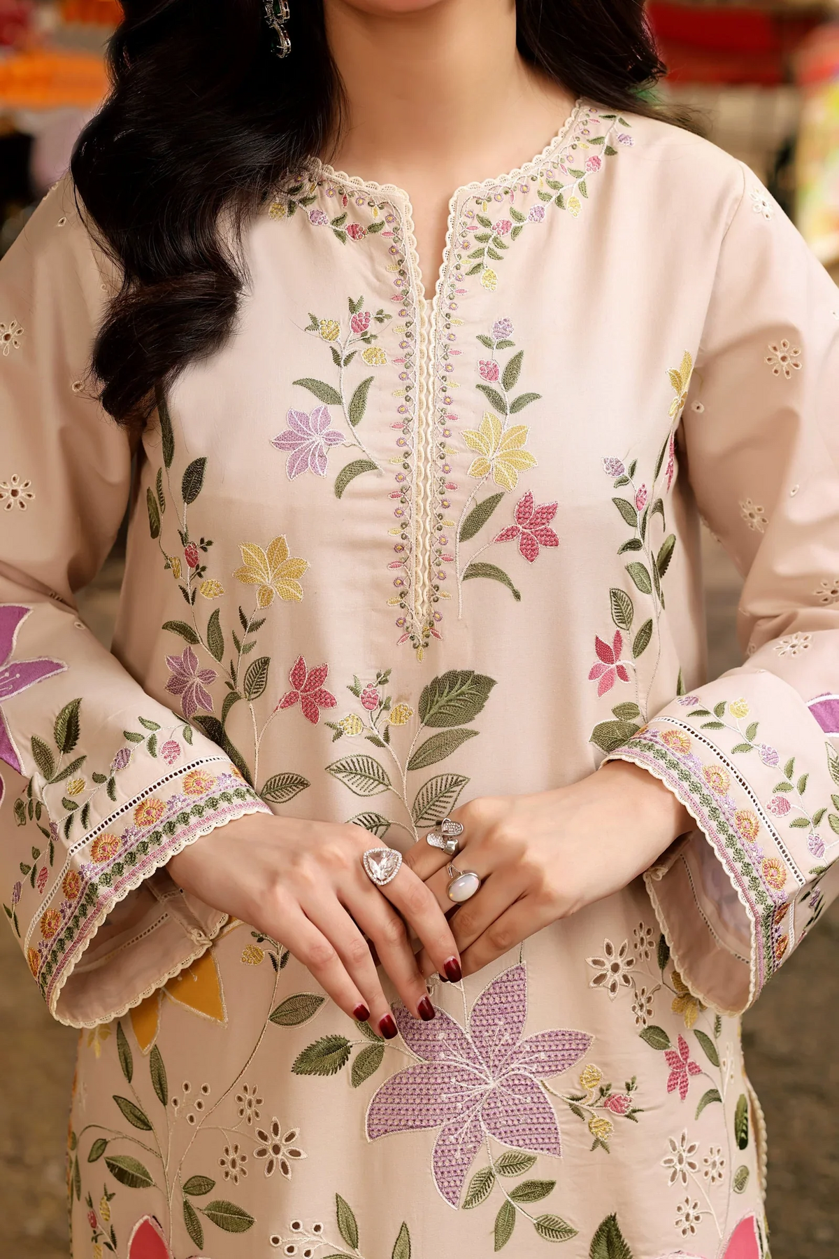 ANEELA’s EMBROIDERY LAWN 3PC