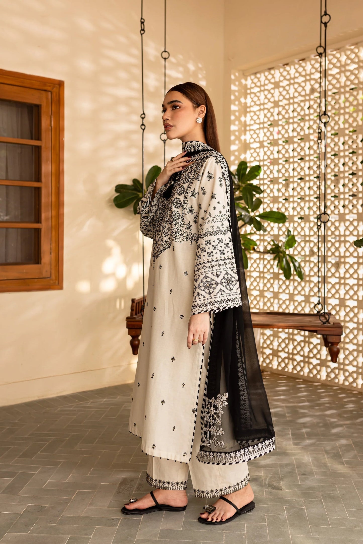 Lawn Embroidered Stitched 3Piece