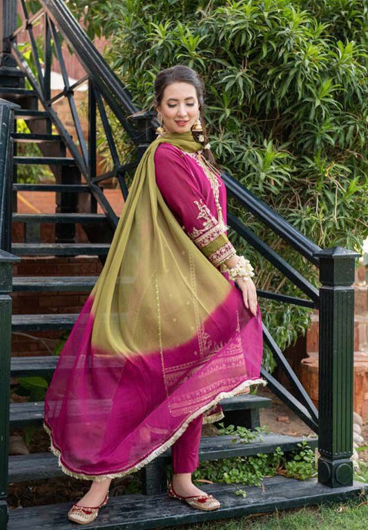 OMAL EMBROIDERY LAWN 3PC