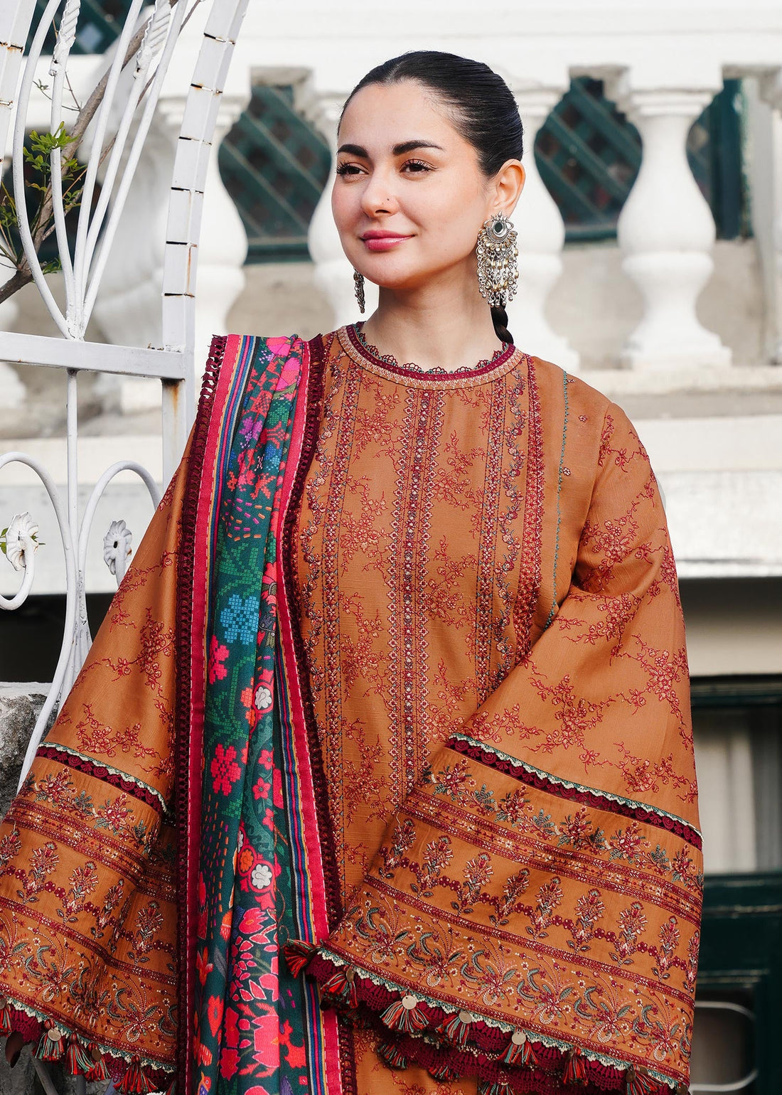 GRACE EMBROIDERY LAWN 3PC