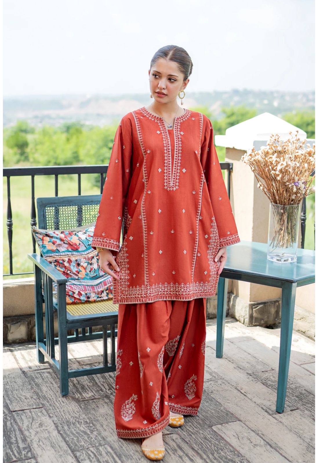 GRACE EMBROIDERY LAWN 2PC