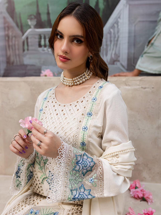 MAHNUR LUXURY EMBROIDERY LAWN 3PC
