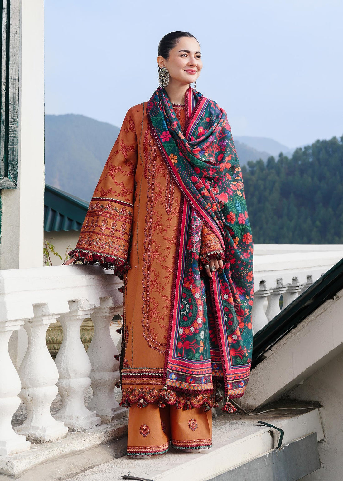 GRACE EMBROIDERY LAWN 3PC