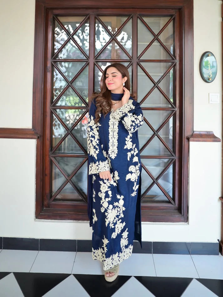 GRACE LAWN STICHED