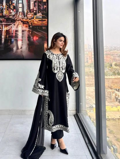 Lawn Embroidered 3Piece Stitched
