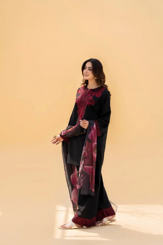 Lawn Embroidered Stitched 3Piece